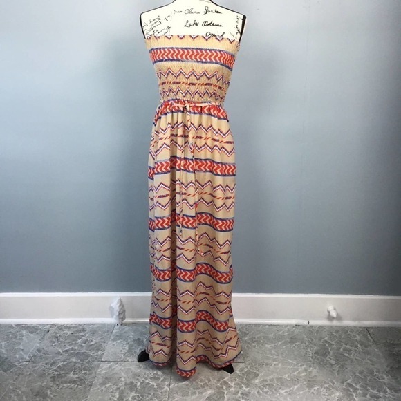 SANS Souci Smocked Strapless Aztec Tribal Print Maxi Dress Women's Size M Belted - Picture 2 of 12